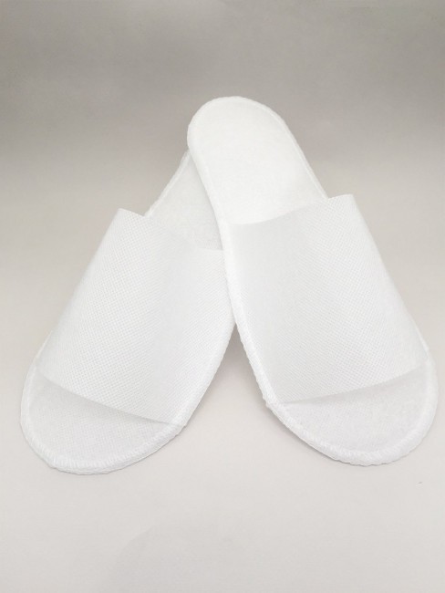 Тапочки одноразовые "Эконом" белые 100 пар (200 штук) Тапочки одноразовые "Эконом" белые 100 пар (200 штук)